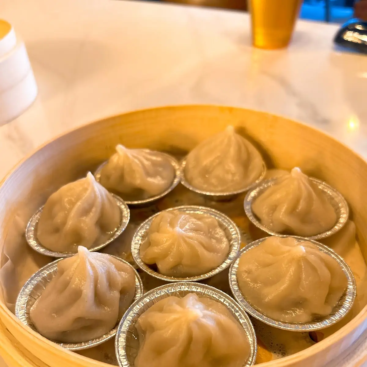 小籠包 xiao long bao